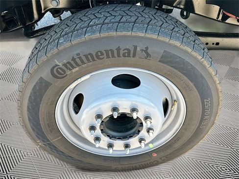 New 2025 Ford F550 2WD Crew Cab Super Duty image 19