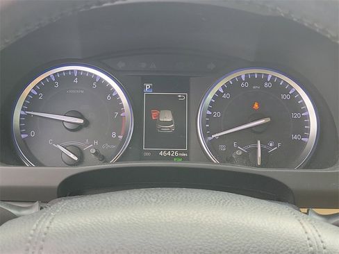 Used 2019 Toyota Highlander Limited Platinum image 28