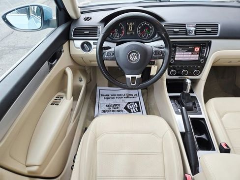 Used 2012 Volkswagen Passat 2.5 SE image 12