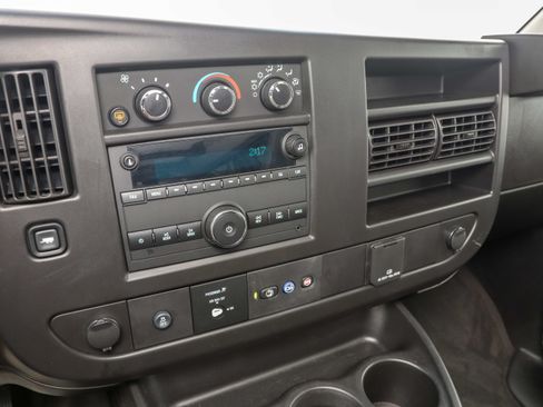 Used 2023 Chevrolet Express 3500 LS RWD image 18