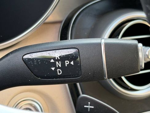 Used 2022 Mercedes-Benz GLC 300 image 23