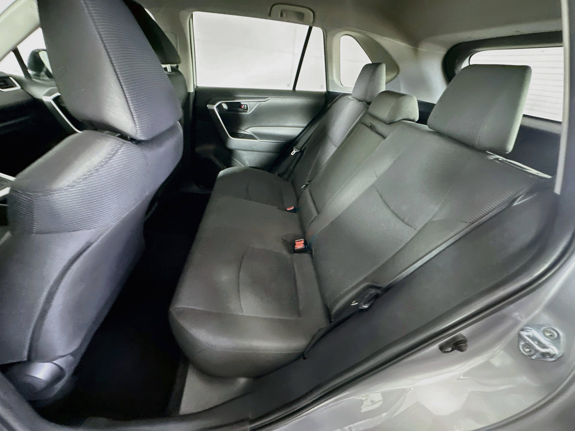 Used 2025 Toyota RAV4 LE AWD/4WD image 27
