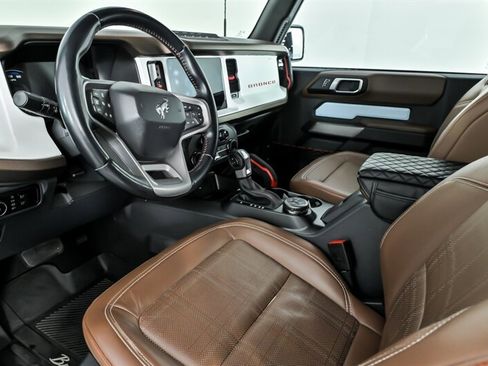 Used 2023 Ford Bronco Heritage Edition AWD/4WD image 16