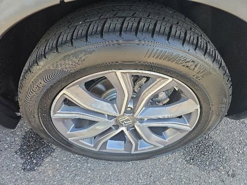 Used 2020 Honda CR-V Touring image 21