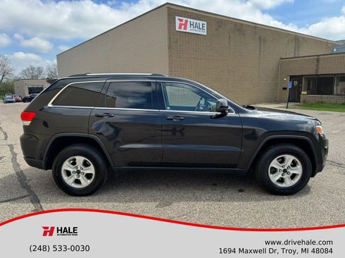Used 2014 Jeep Grand Cherokee Laredo w/ Quick Order Package 23E AWD/4WD image 34