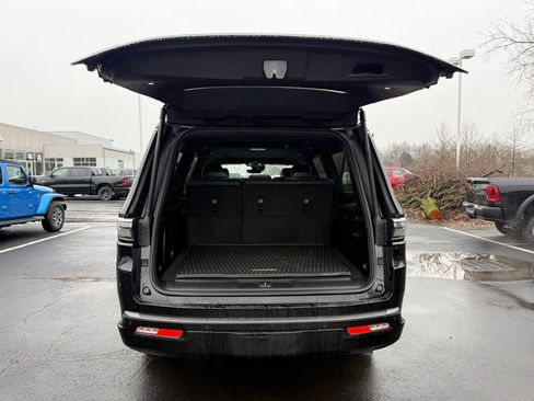 New 2026 Jeep Grand Wagoneer L 4WD w/ Premium Group I image 42