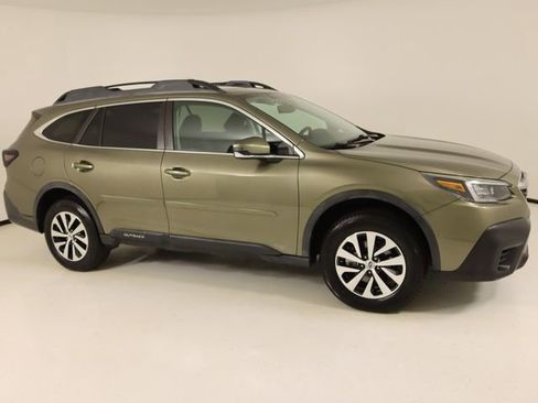 Used 2021 Subaru Outback Premium AWD/4WD image 6