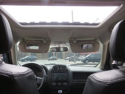 Used 2016 Jeep Patriot High Altitude image 13