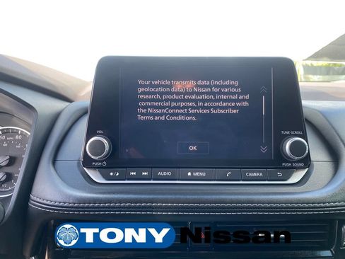 Used 2023 Nissan Rogue SV FWD image 34