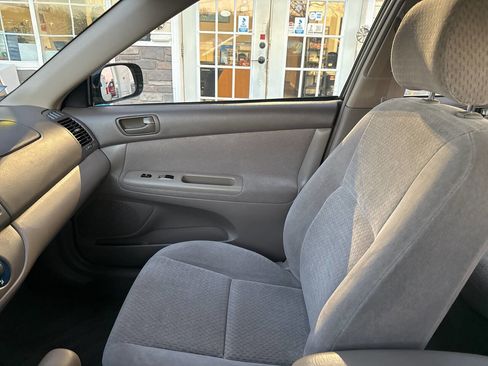 Used 2002 Toyota Camry LE image 20