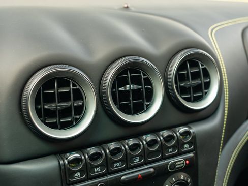 Used 2003 Ferrari 575M Maranello RWD image 47