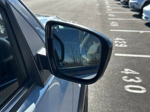 Used 2024 Nissan Frontier PRO-4X image 12