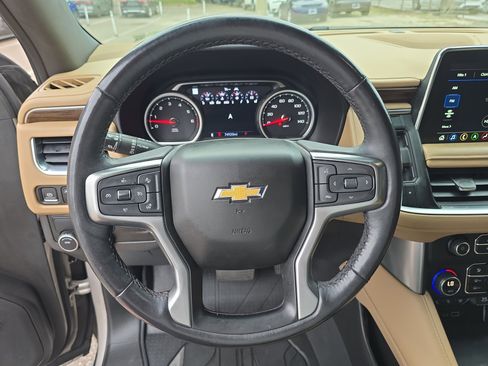 Used 2021 Chevrolet Suburban Premier image 32