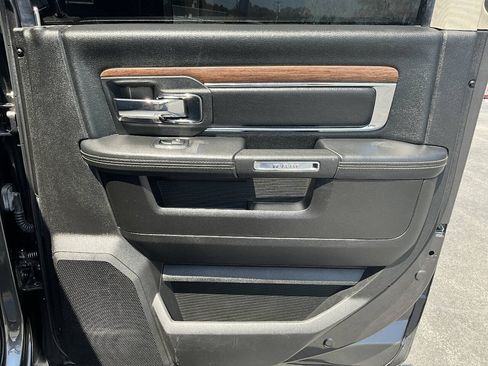 Used 2018 RAM 2500 Laramie AWD/4WD image 45