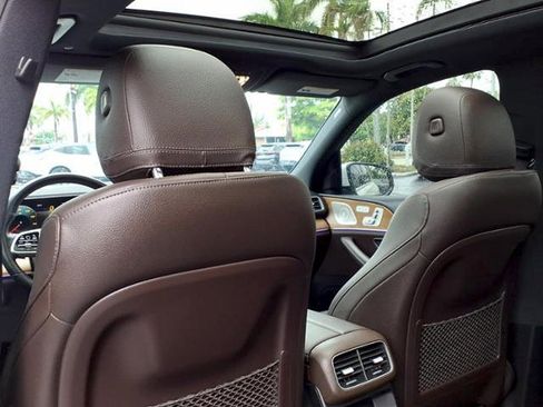 Used 2021 Mercedes-Benz GLE 350 4MATIC image 11