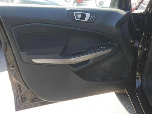 Used 2018 Ford EcoSport SE w/ SE Convenience Package image 19