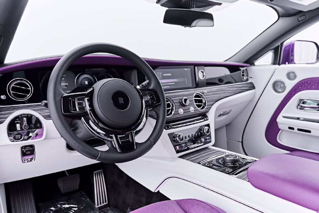 Used 2024 Rolls-Royce Spectre w/ Spectre Launch Package AWD/4WD image 2