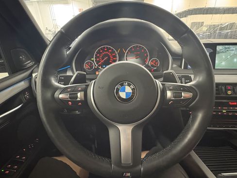 Used 2017 BMW X5 xDrive50i AWD/4WD image 19