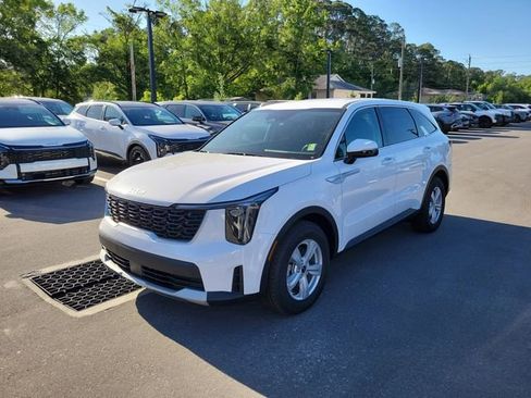 New 2026 Kia Sorento LX FWD image 4