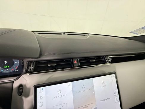 Used 2026 Land Rover Range Rover Velar Dynamic SE image 26