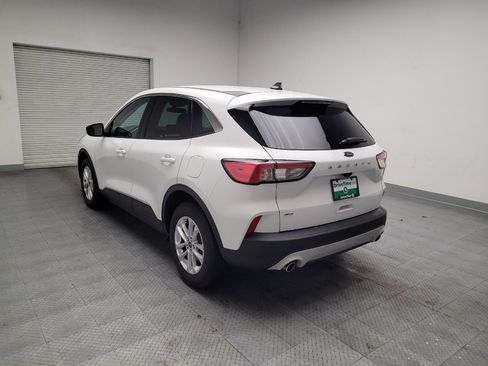 Used 2021 Ford Escape SE FWD image 5