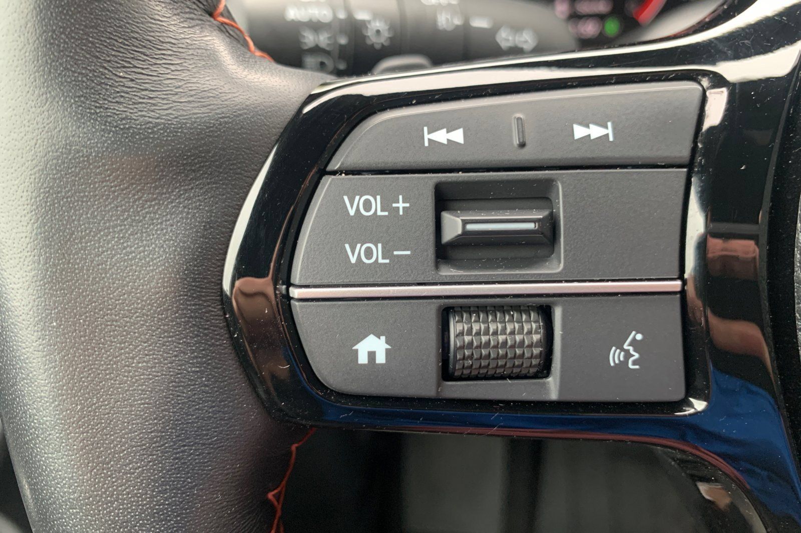 Used 2024 Honda Pilot TrailSport image 30
