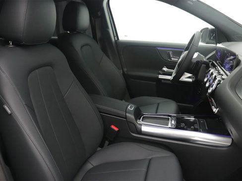 New 2026 Mercedes-Benz GLA 250 image 9