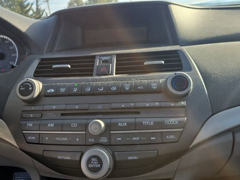 Used 2012 Honda Accord LX image 7