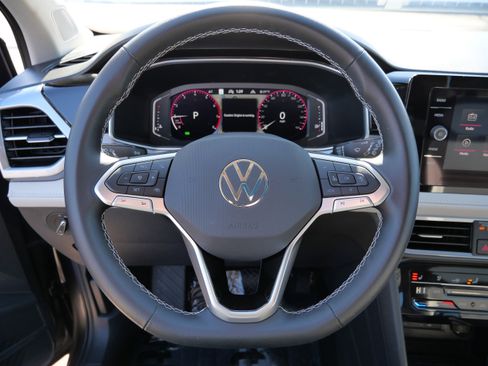 Certified 2025 Volkswagen Taos SEL image 27