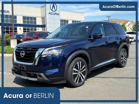 Used 2024 Nissan Pathfinder Platinum AWD/4WD image 1