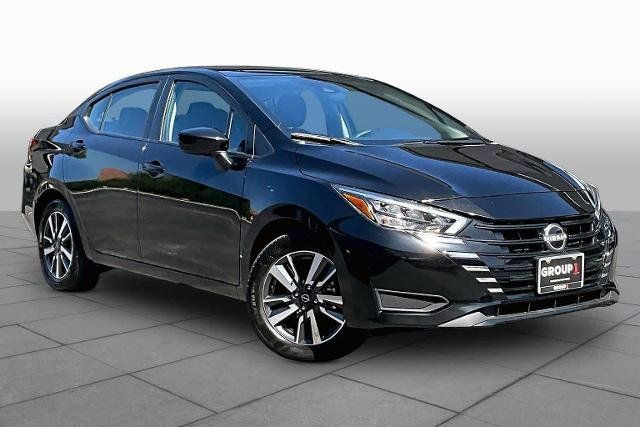 Certified 2025 Nissan Versa SV FWD image 3