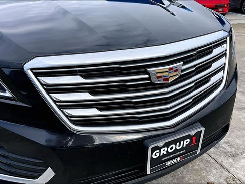 Used 2018 Cadillac XT5 FWD image 30