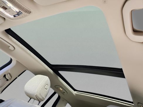 Used 2026 Mercedes-Benz GLS 450 4MATIC image 36