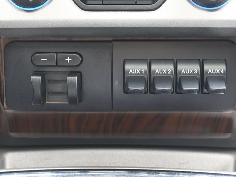 Used 2014 Ford F350 Lariat w/ Lariat Ultimate Package AWD/4WD image 35