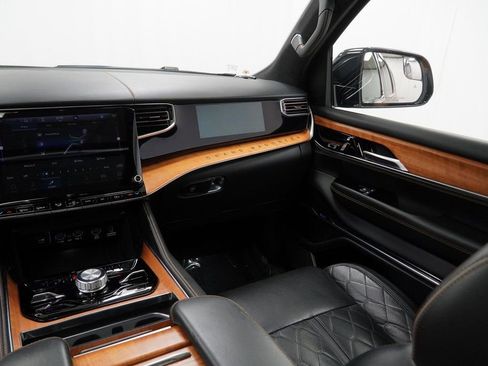 Certified 2024 Jeep Grand Wagoneer Series III w/ Rear Seat Video Group 1 image 31