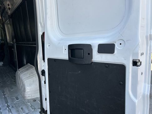 Used 2025 RAM ProMaster 2500 w/ Convenience Group FWD image 33