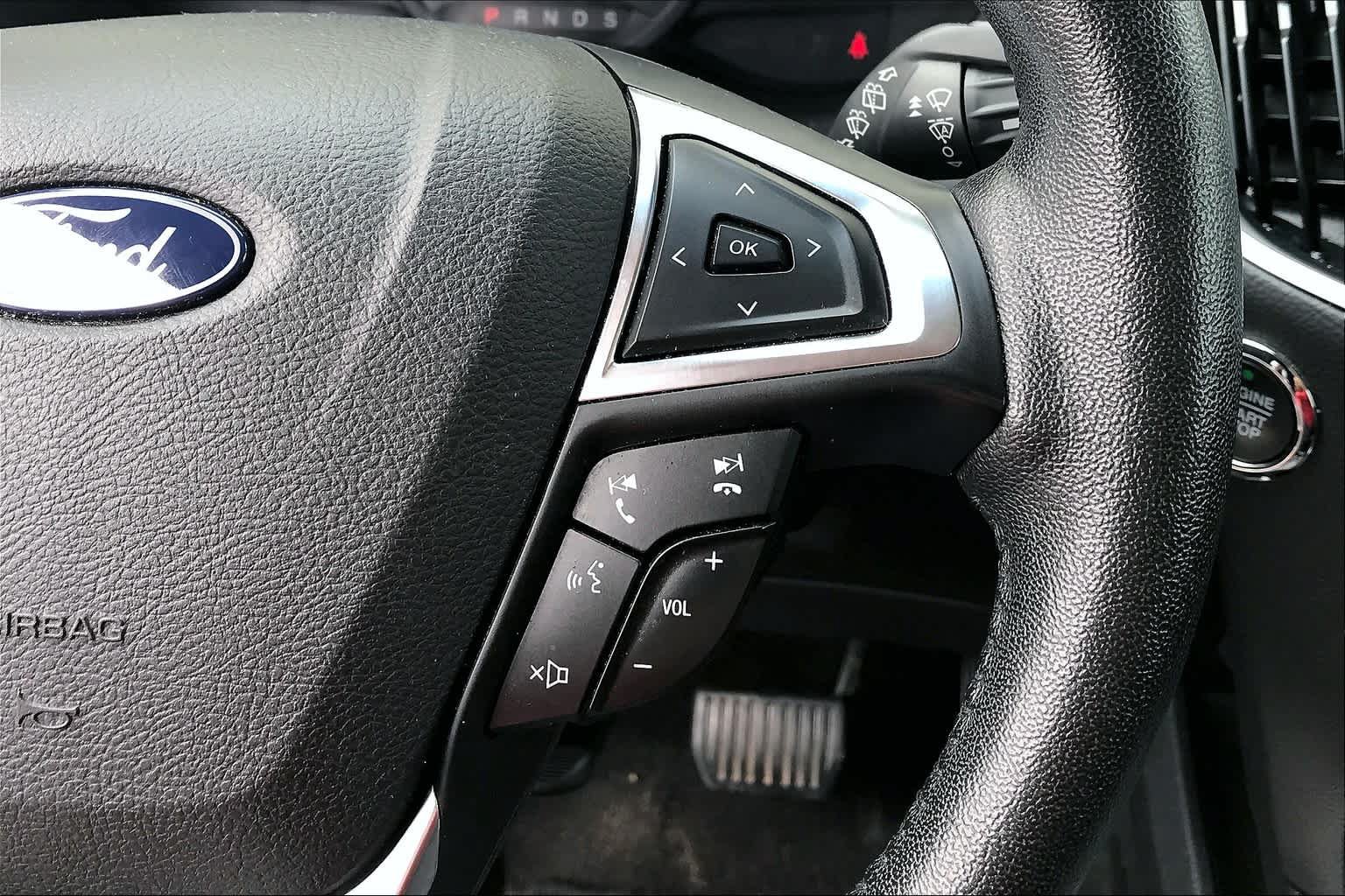 Used 2020 Ford Edge SEL FWD image 25