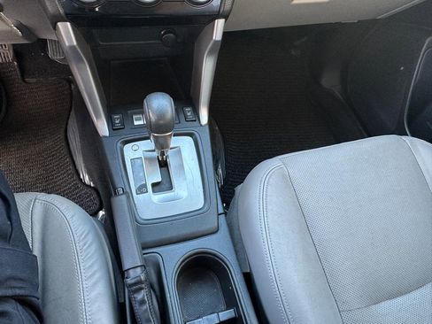 Used 2016 Subaru Forester 2.5i Limited w/ Popular Package #2 image 17