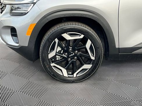 Certified 2025 Kia Seltos SX image 30