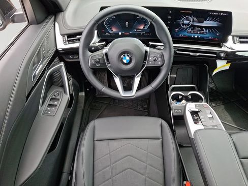 Used 2026 BMW X1 xDrive28i w/ Technology Package AWD/4WD image 12