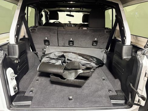 Used 2021 Jeep Wrangler Unlimited Sport image 4