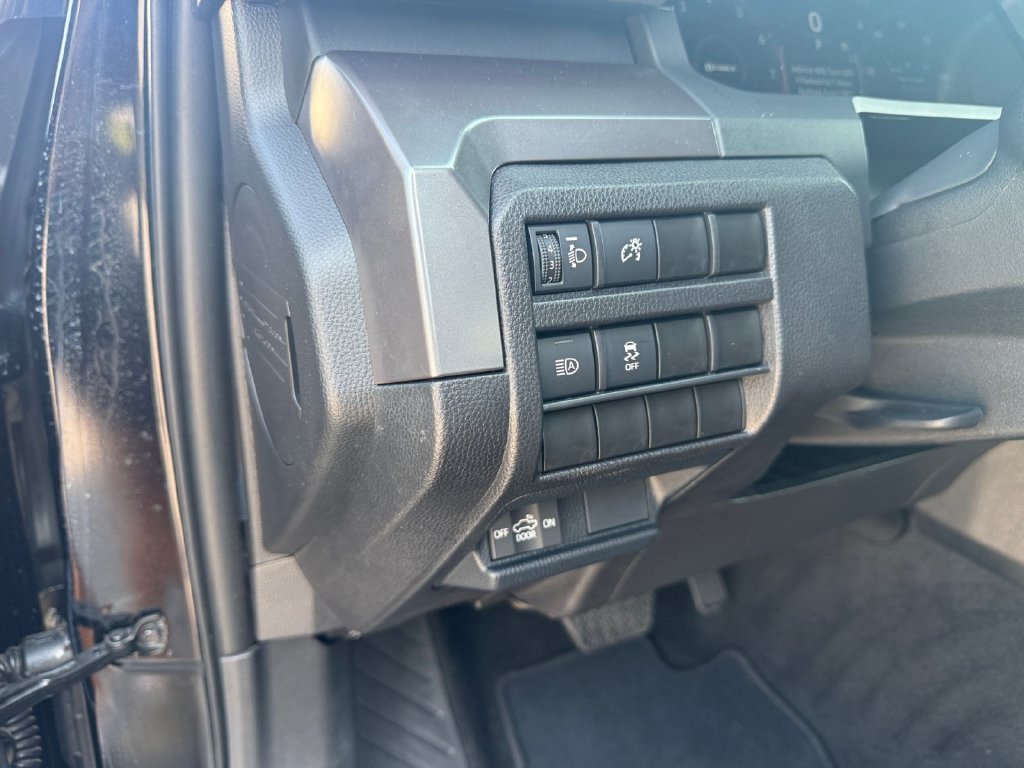 Used 2025 Toyota Tacoma TRD Off-Road AWD/4WD image 19