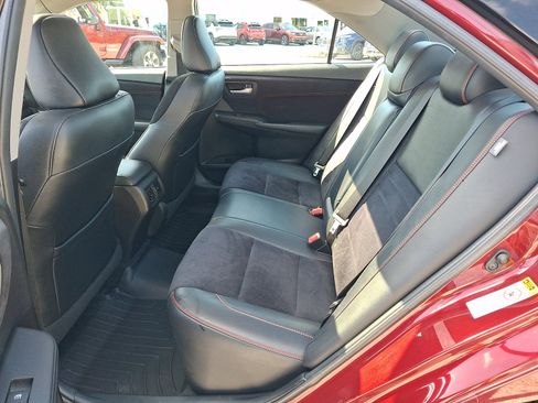 Used 2016 Toyota Camry XSE w/ Moonroof Package FWD image 11