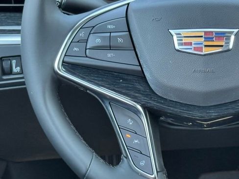 Certified 2025 Cadillac XT5 Premium Luxury image 26