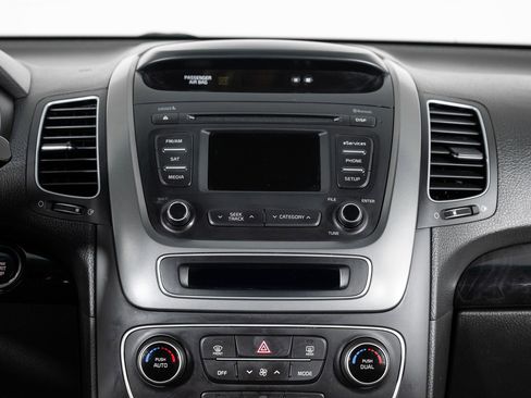 Used 2014 Kia Sorento EX image 35