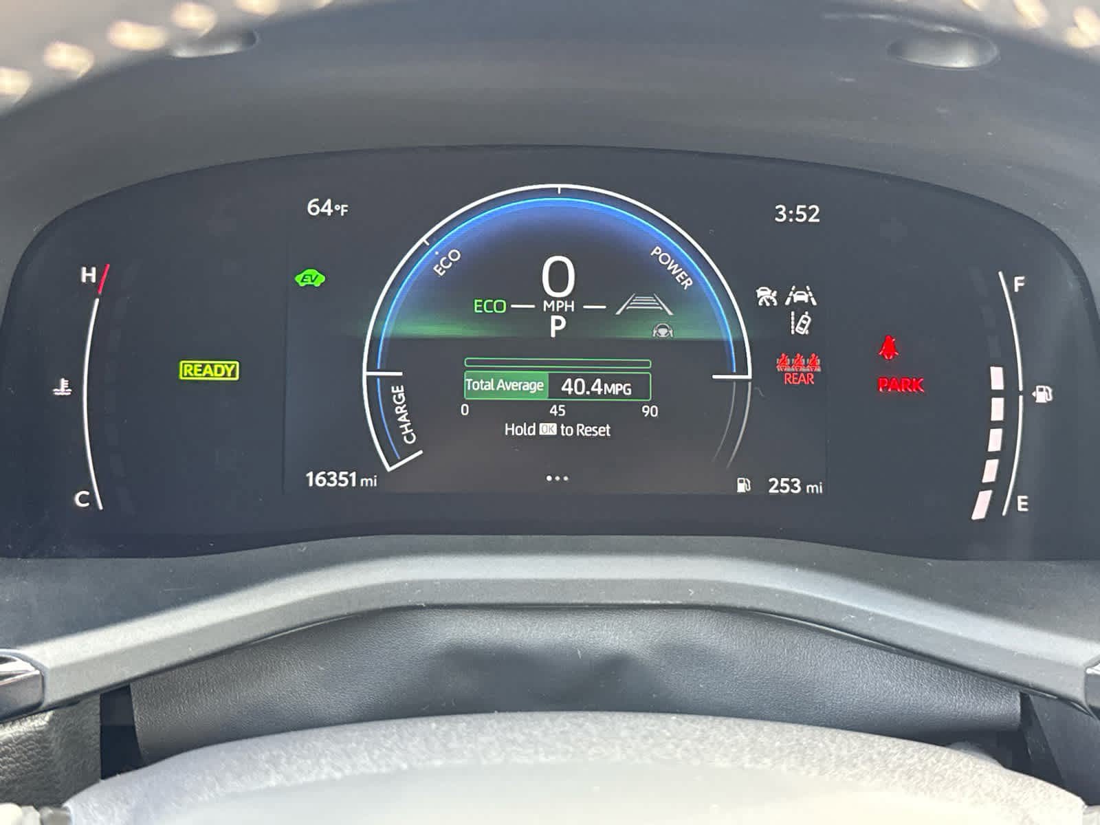 Used 2025 Toyota Camry SE w/ Convenience Package FWD image 12