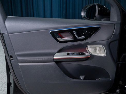 New 2026 Mercedes-Benz GLC 300 4MATIC image 11