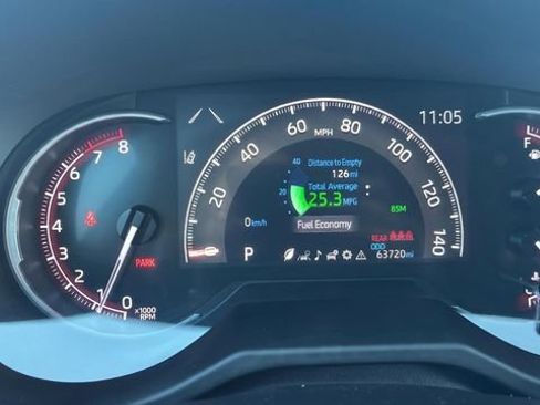 Used 2024 Toyota RAV4 XLE AWD/4WD image 25
