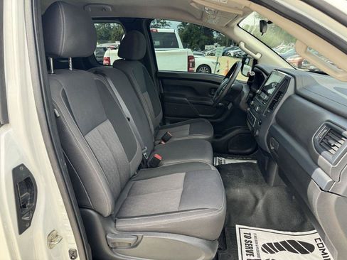 Used 2022 Nissan Titan S RWD image 14