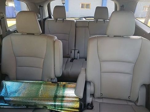 Used 2019 Honda Pilot Touring image 15